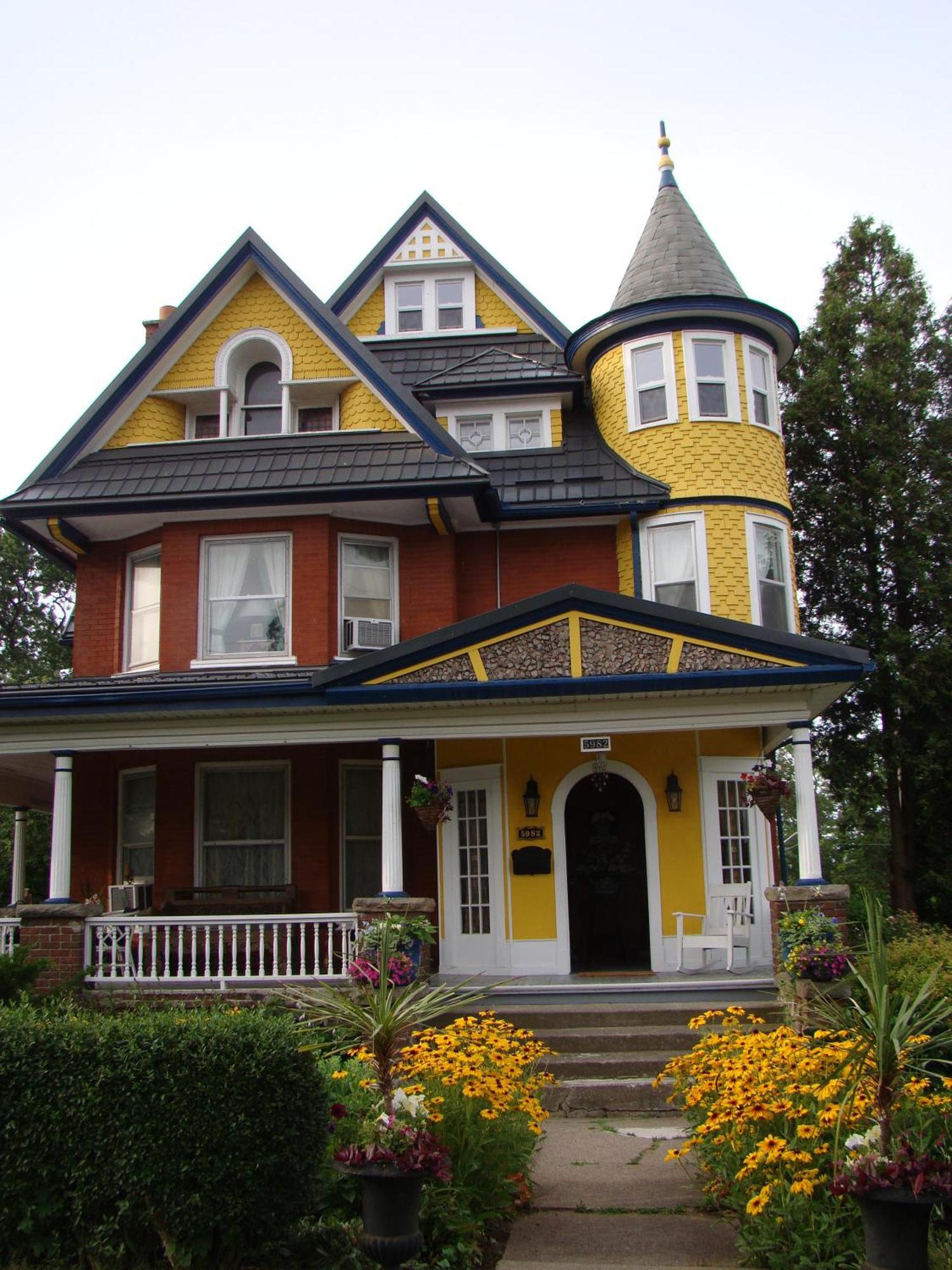 A Moment In Time Bed And Breakfast Niagara Falls Exterior photo