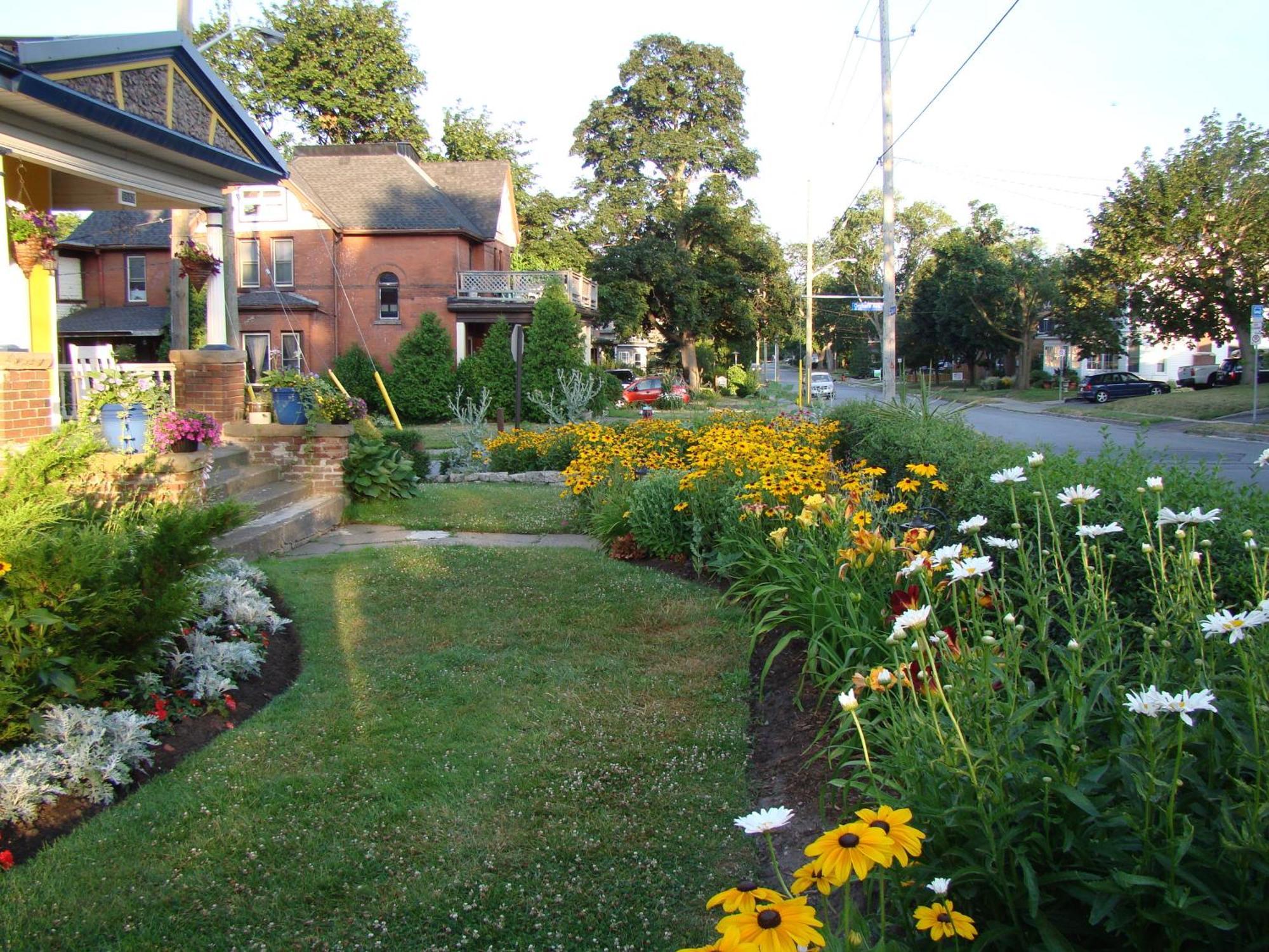 A Moment In Time Bed And Breakfast Niagara Falls Exterior photo