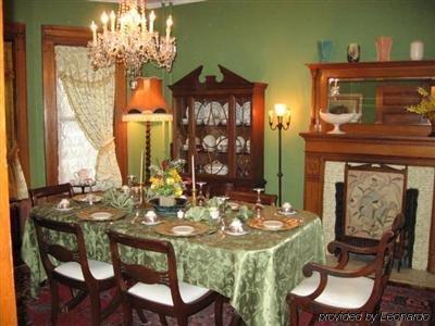 A Moment In Time Bed And Breakfast Niagara Falls Room photo